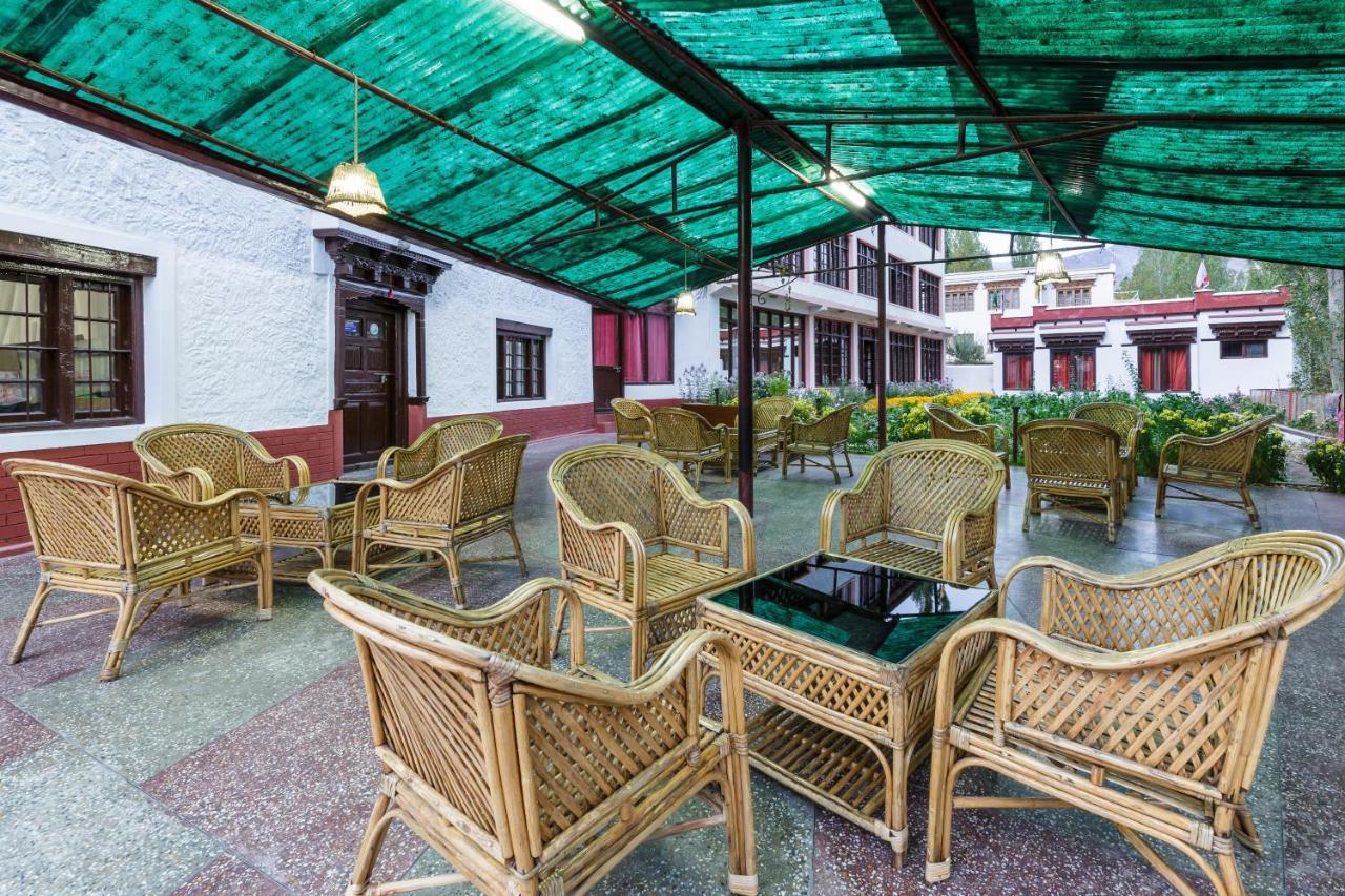 Hotel Asia Leh Exterior photo